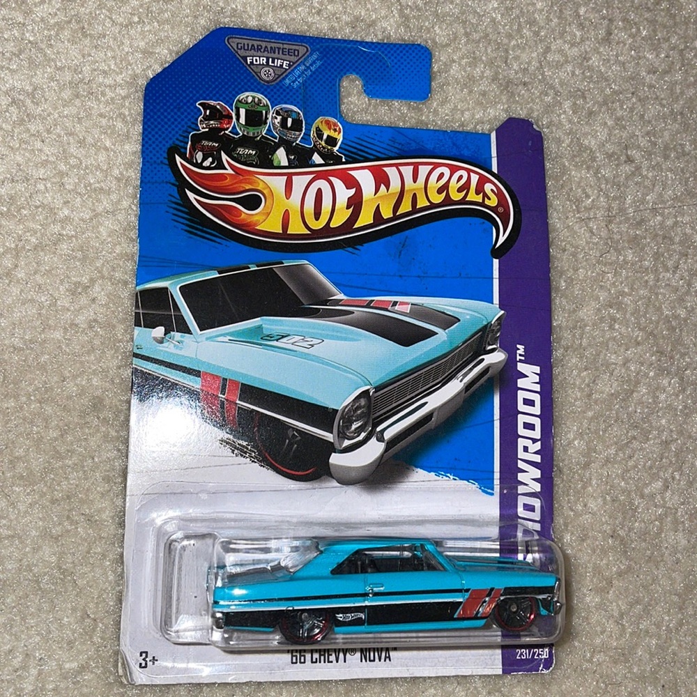 Hotwheels Showroom ‘66 Chevy Nova